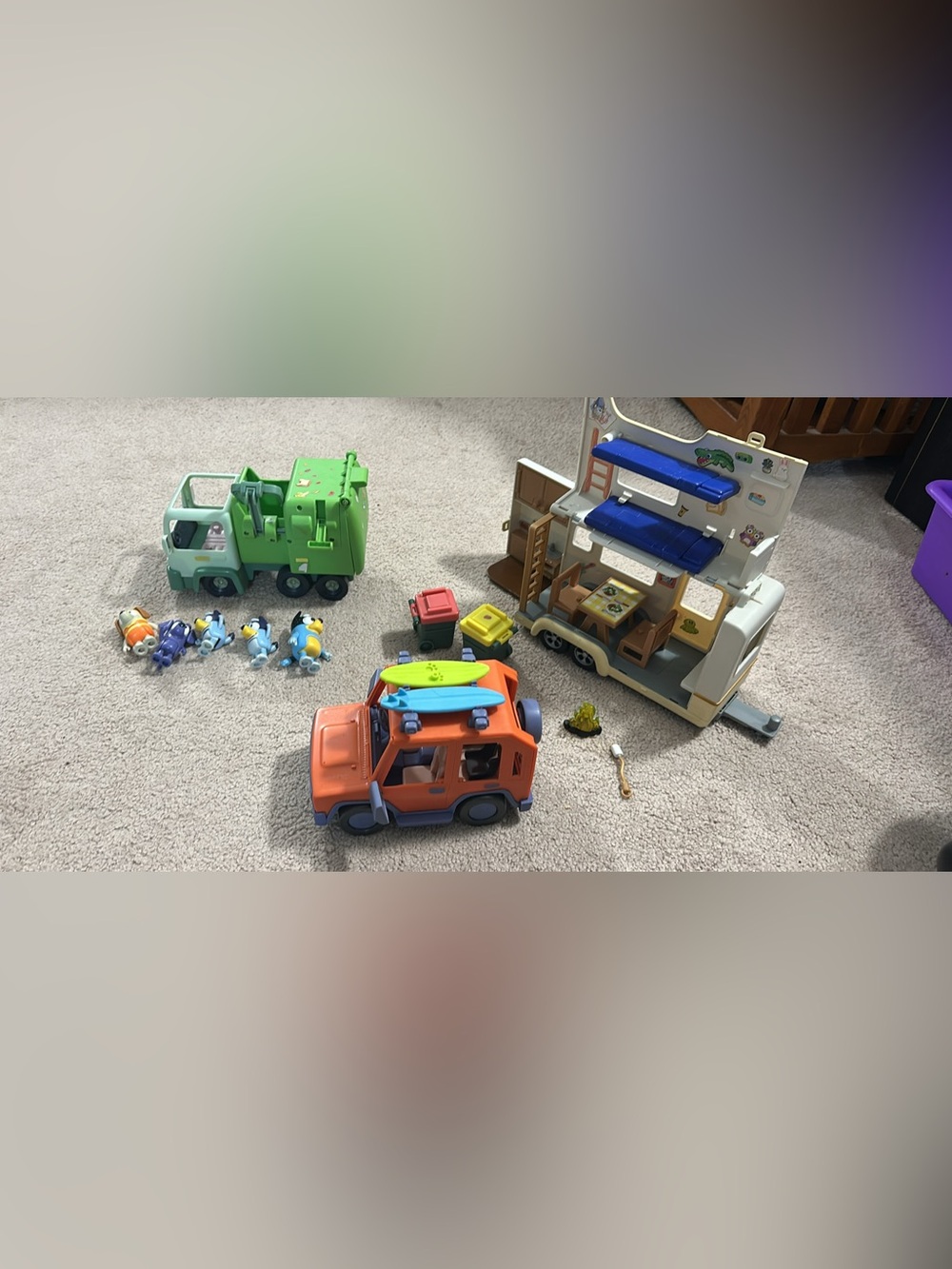 Bluey car, camper van, and trash truck and 5 characters